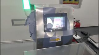 Automatyczna maszyna do pakowania w blistry WZTS-130 z podajnikiem ulotek