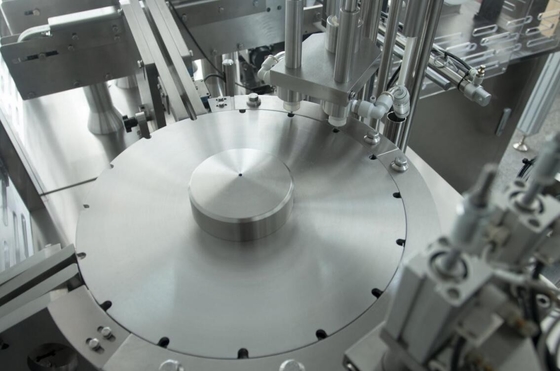 Automatyczna maszyna do napełniania strzykawek 0,5-10 ml, dokładność ± 1-2%, 1200-1600p/h, 380V/220V 50-60Hz