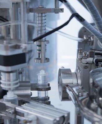 Sprzęt do napełniania strzykawki z silnikiem wysokiej prędkości