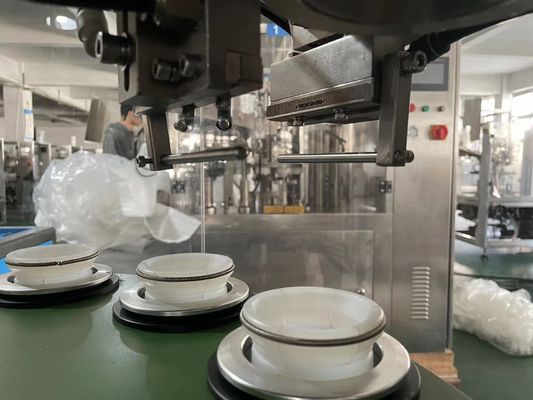 Automatyczna maszyna do wypełniania i uszczelniania rur aluminiowych Maszyna do uszczelniania tubek z oliwą