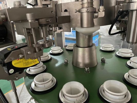 Automatyczna maszyna do wypełniania i uszczelniania rur aluminiowych Maszyna do uszczelniania tubek z oliwą