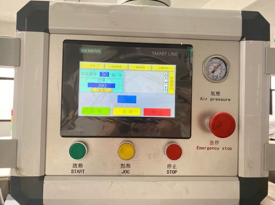 Maszyna do pakowania kartonów na butelki perfum