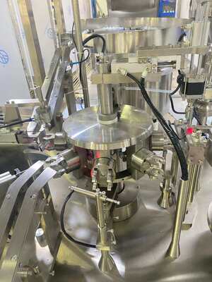 Maszyna do napełniania strzykawek weterynaryjnych