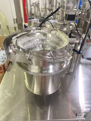 Maszyna do napełniania strzykawek weterynaryjnych