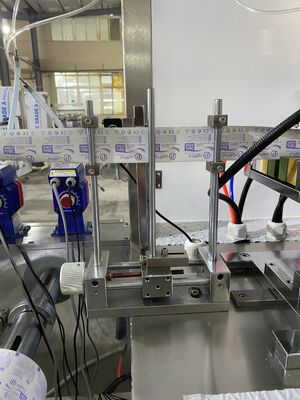 Wysokiej prędkości pojedynczy worek mokre wycieraczki Packing Machine Cztery strony uszczelnienia Alcohol Prep Pad Packing Machine